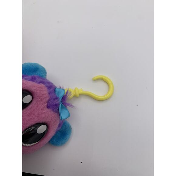 2019 Hatchimals Spinmaster Keychain Plush Flying Baby Monkey W/ Wings And Sounds - Picture 5 of 5